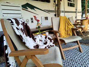 Terrace/patio - Wildcat Knob RV in the Smoky Mountains (Cosby)