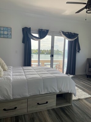 3 soverom, strykejern/-brett, wi-fi og sengetøy