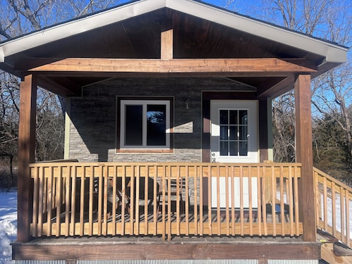 Quiet Cabin in the woods. 