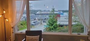 Interior - Coho Bungalow - Ketchikan Alaska (Ketchikan)