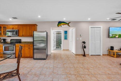 Private Oceanfront Home, Walk right into the ocean