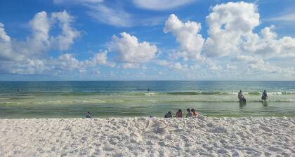 New modern home, 3 minute walk to the beach, on bike trail, full RV hookup