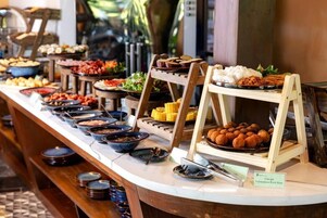 Free daily full breakfast