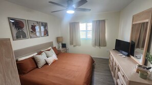 2 slaapkamers, een strijkplank/strijkijzer, wifi, beddengoed