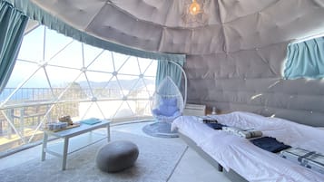 Basic Tent | 1 bilik tidur, meja, Wi-fi percuma, cadar katil