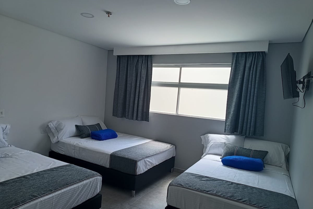 Standard Triple Room | 1 bedroom, iron/ironing board