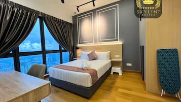 Executive Stüdyo, 1 Büyük (Queen) Boy Yatak, Şehir Manzaralı | Masa, ütü/ütü masası, ücretsiz kablosuz İnternet