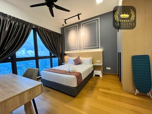 Executive Studio, 1 Queen Bed, City View | Desk, iron/ironing board, free WiFi - The Colony Skyline Suites KLCC (Kuala Lumpur)
