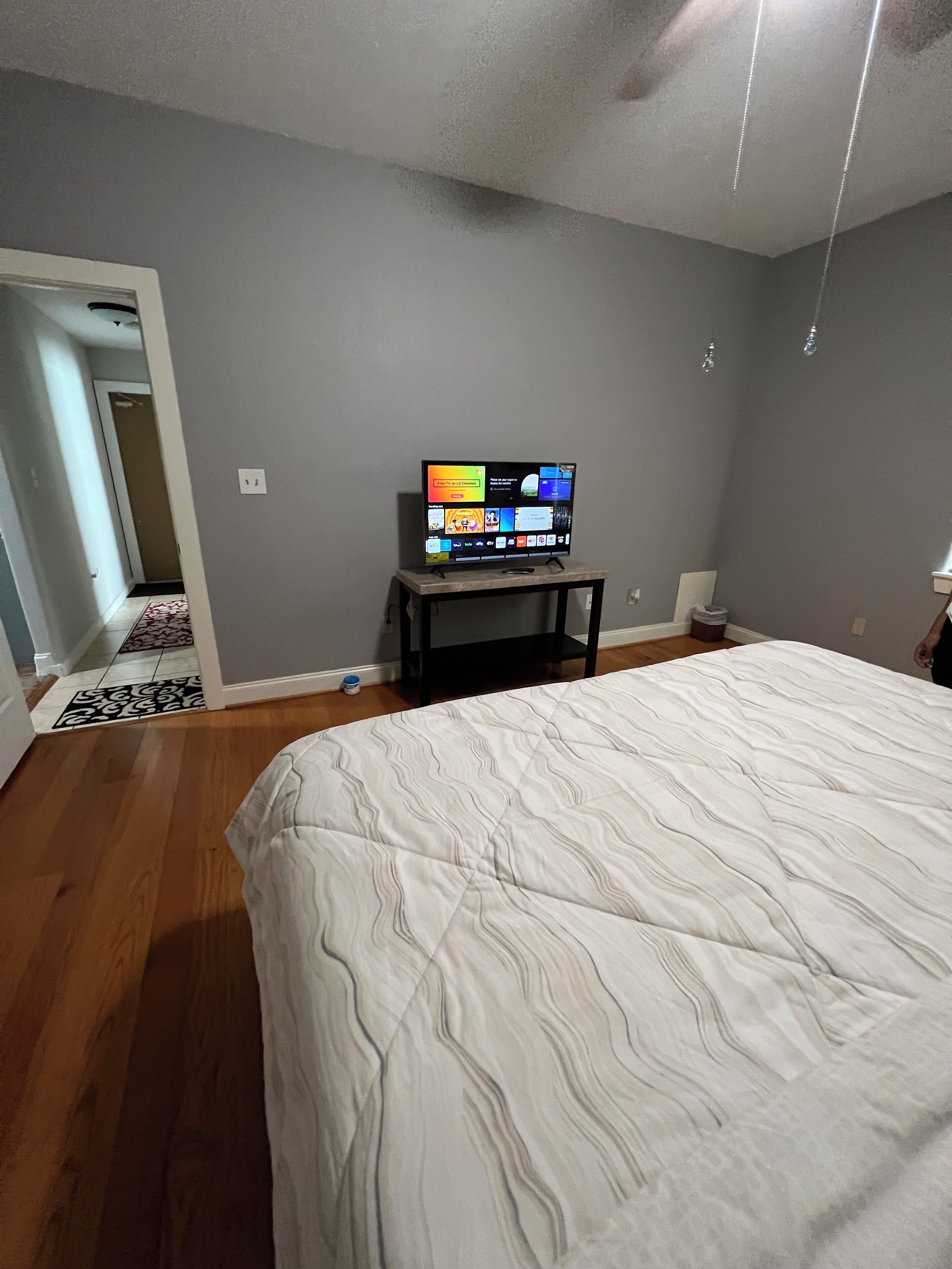 8 bedrooms, soundproofing, free WiFi