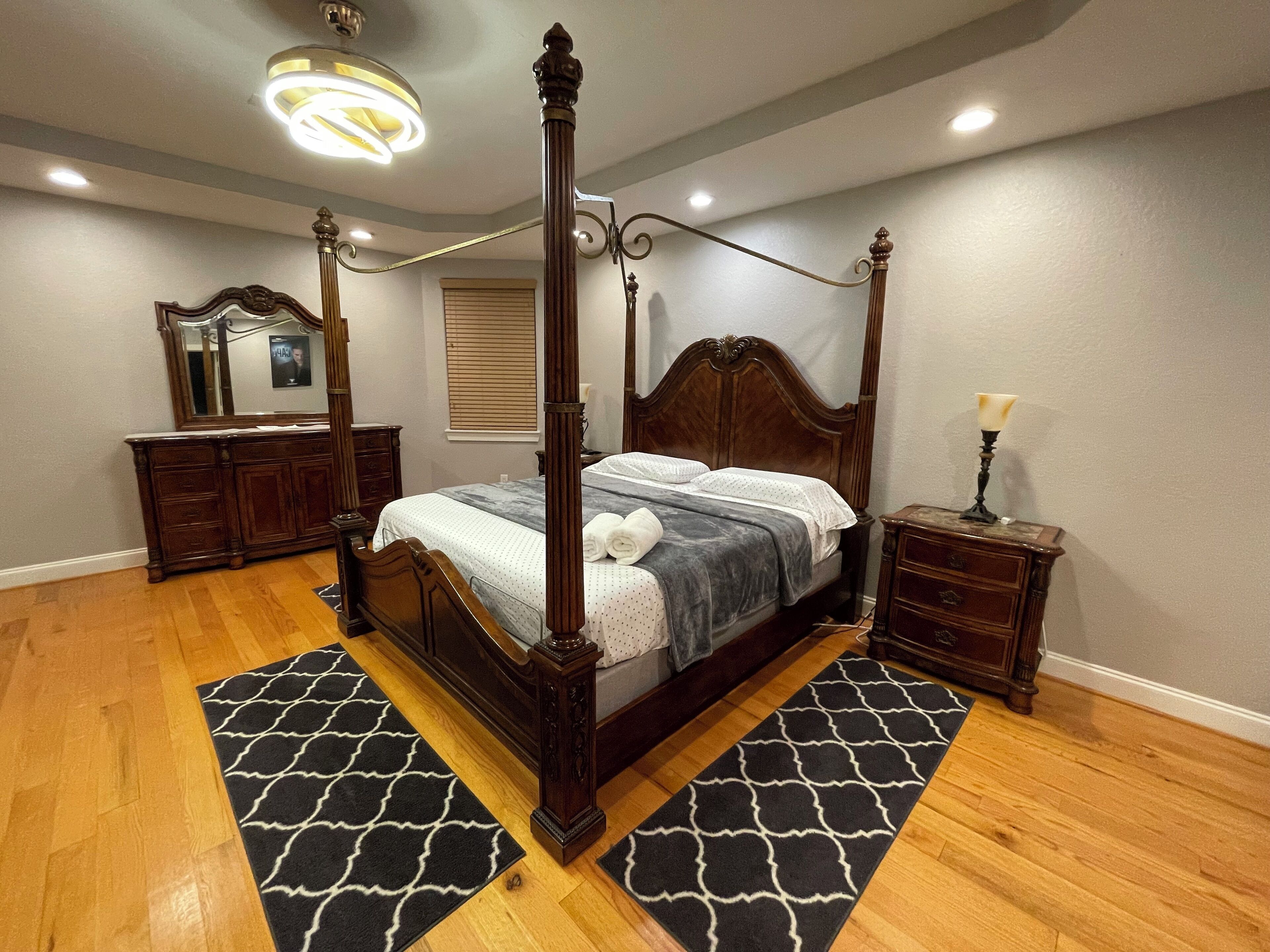 Rumah Mewah | 8 kamar tidur, kedap suara, dan Wi-Fi gratis