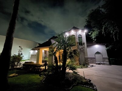 EURA near Houston Downtown
