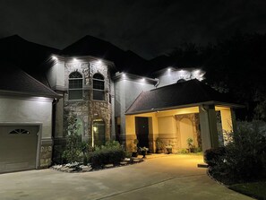Exterior - EURA near Houston Downtown (Houston)