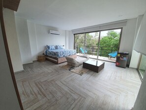 6 habitaciones, wifi y ropa de cama 