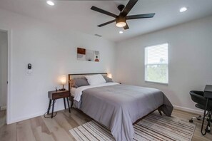 2 bedrooms, in-room safe, iron/ironing board, free WiFi