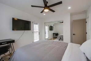 3 chambres, fer et planche à repasser, Wi-Fi gratuit, draps fournis