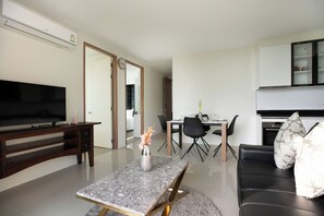 Living area - Condo Viva Patong A401 Freedom Beach (Patong)