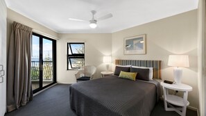 2 bedrooms, WiFi, bed sheets - Gena Apartments Unit 10 Kings Beach QLD (Kings Beach)