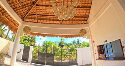 Divers Lodge Plumeria