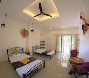 Deluxe Garden and Pool View | Desk, laptop workspace, blackout curtains, soundproofing - Divers Lodge Plumeria (Moalboal)