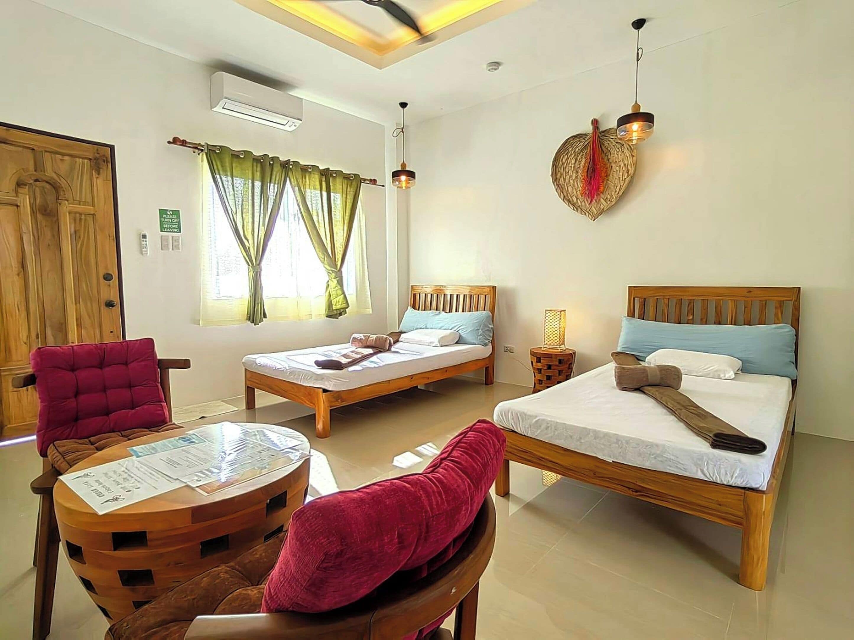 Superior Deluxe Sea View and Pool View