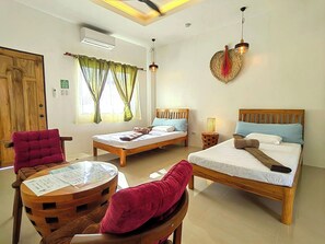 高级房, 海景 (Deluxe) |  办公桌、笔记本电脑工作区、遮光窗帘、隔音