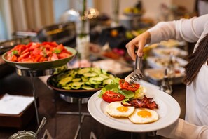 Petit déjeuner buffet