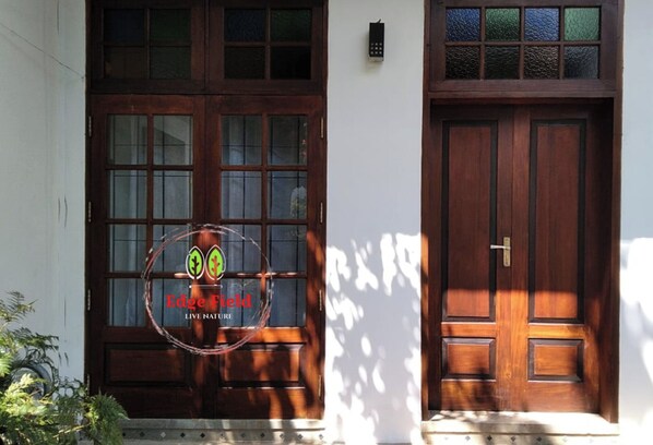 Junior Apartment, 1 Bedroom, Non Smoking, Garden View | Egyptian cotton sheets, premium bedding, down comforters - Edgefield Residence (Polgasowita)