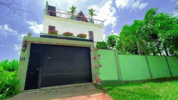 Fachada del alojamiento