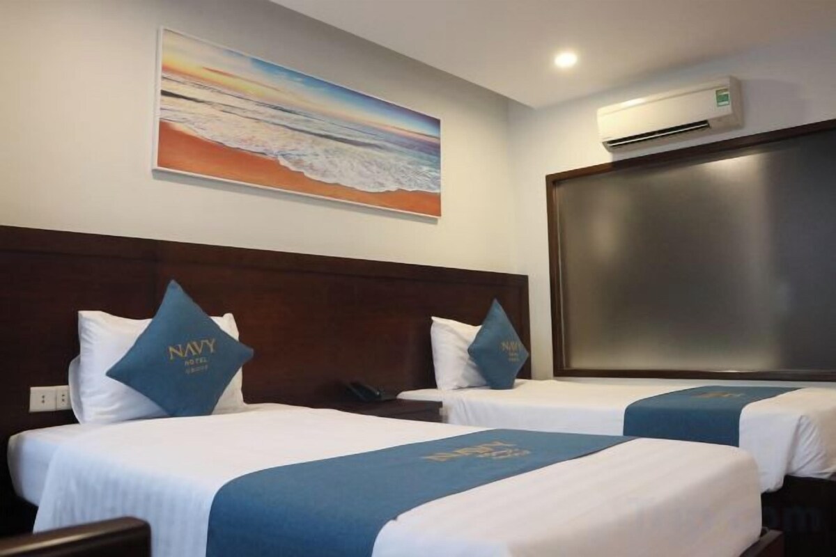 Premier City View Twin Room With Window And Balcony