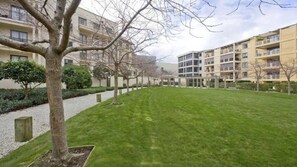 Property grounds - The Vibe: Auckland CBD (Auckland)
