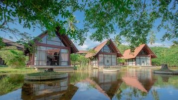 Exclusive Cabin