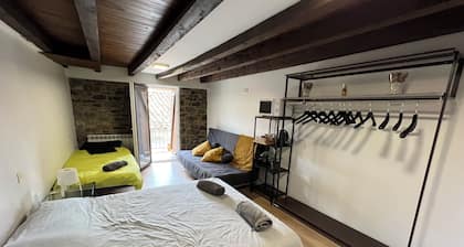 Habitaciones Para 15 Personas en el Centro de Biescas