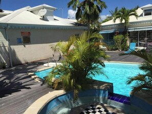 Piscine extérieure