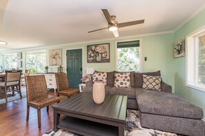 Smart TV - Secluded in the Heart of Sequim (Sequim)