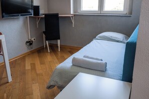 1 soverom, strykejern/-brett, wi-fi og sengetøy