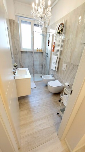 Chambre Supérieure, 1 chambre, non-fumeurs, salle de bains privée | Salle de bain