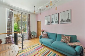 Living area - La Maison Kleber, Luxury APT Eiffel Champs-elysées (Paris)