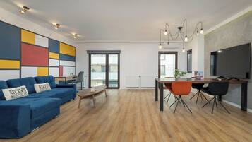 Apartment, 1 Bedroom, Balcony | Living room