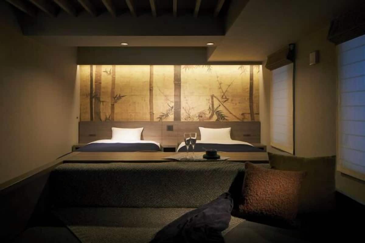 1 bedroom, blackout curtains, soundproofing, free WiFi