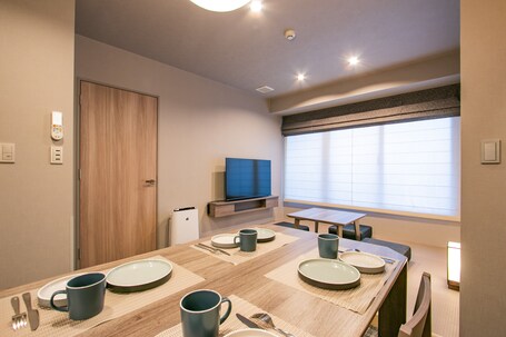 Minn Sanjo - Image 111