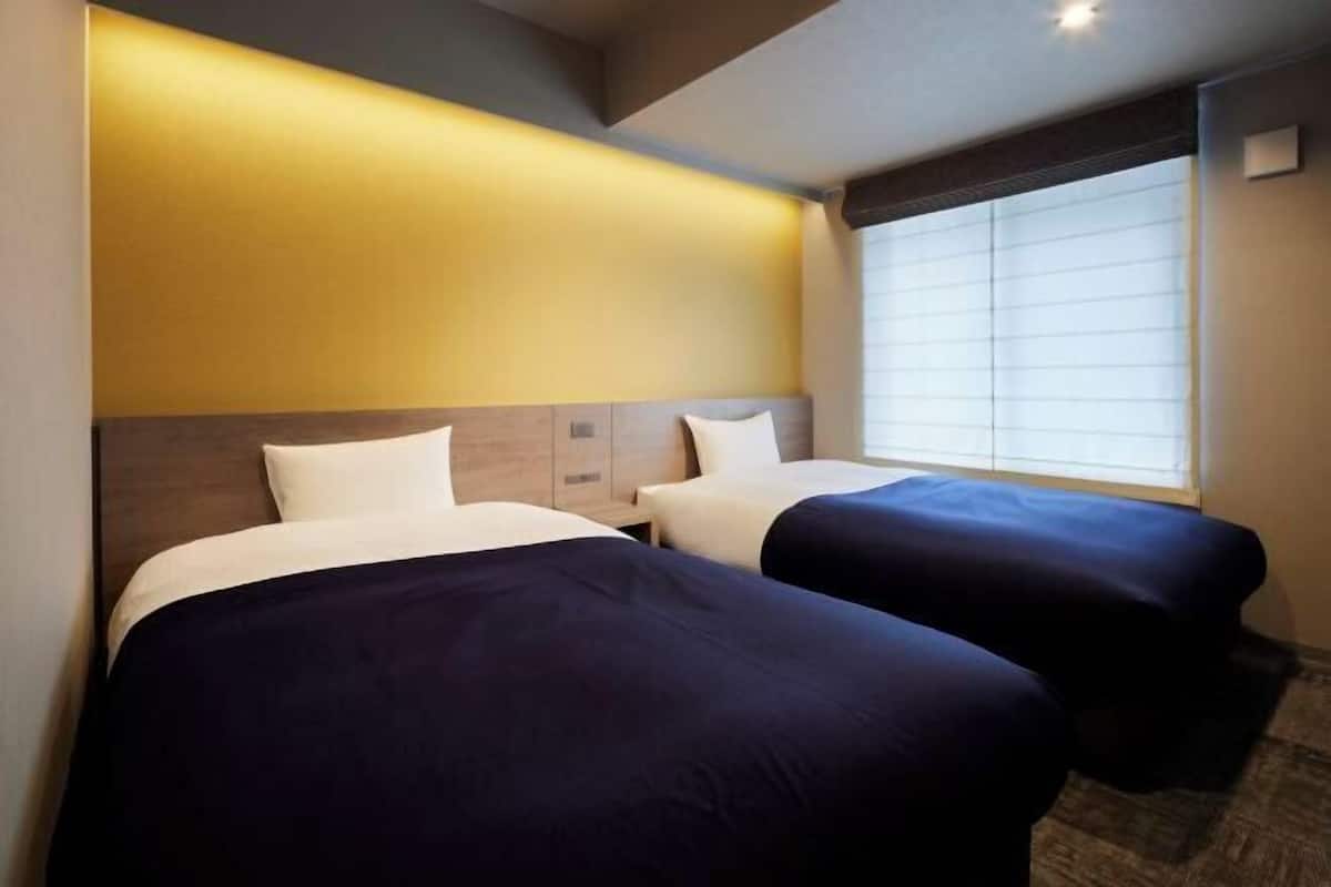 1 bedroom, blackout curtains, soundproofing, free WiFi