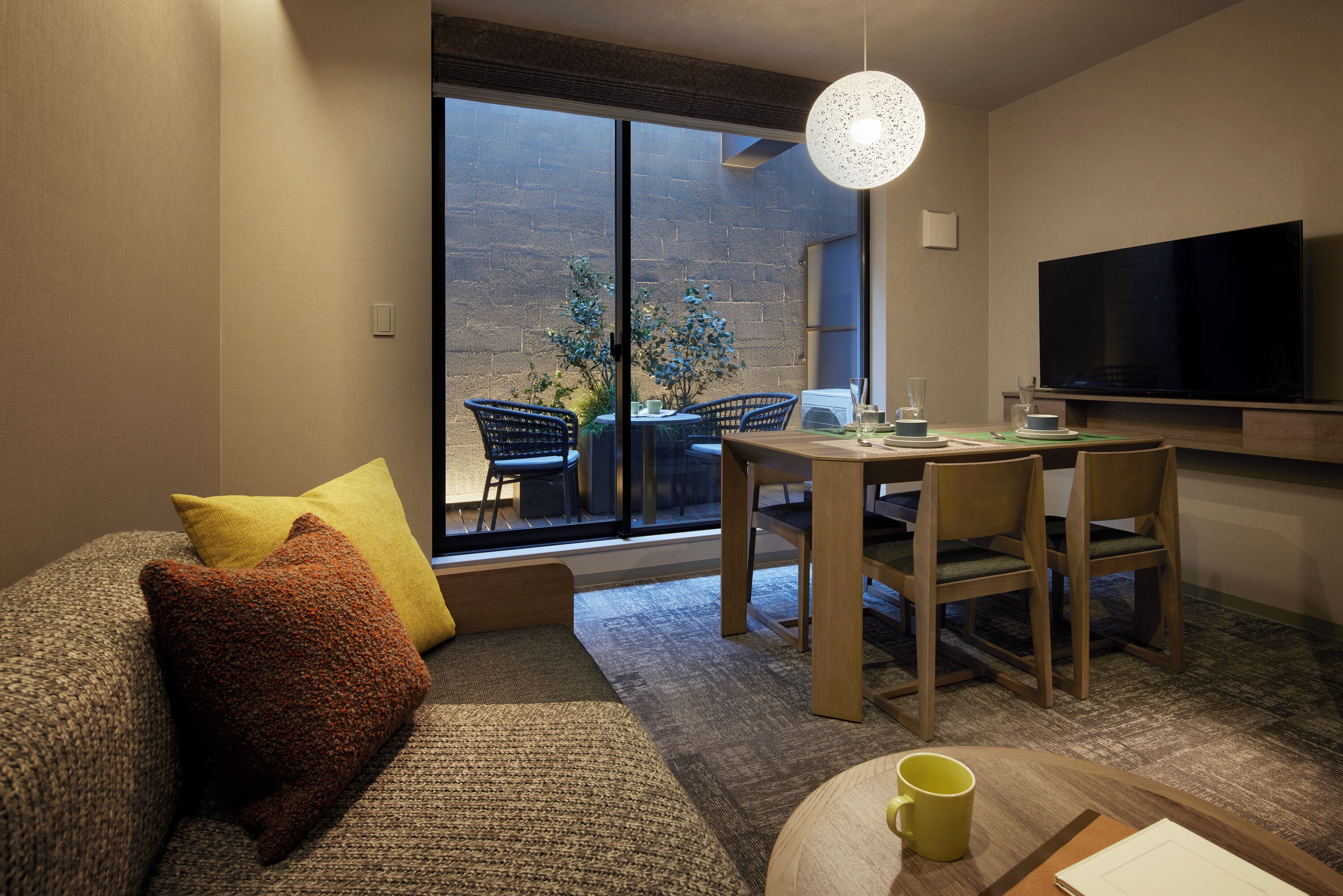 1 bedroom, blackout curtains, soundproofing, free WiFi