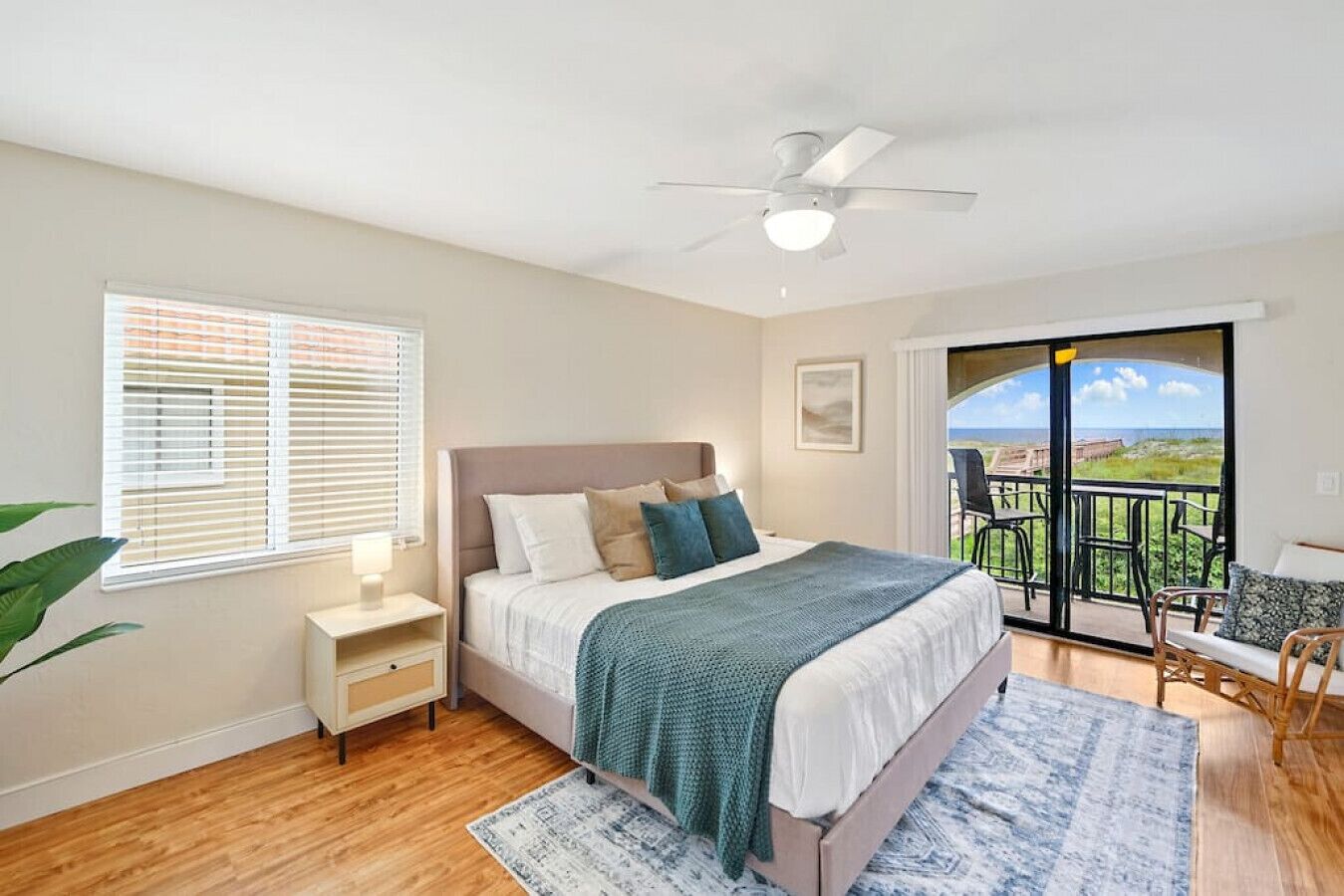 2 chambres, bureau, fer et planche à repasser, Wi-Fi gratuit