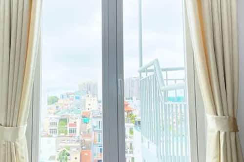Habitación superior, 1 cama King size, tina, vista a la ciudad | Vista a la ciudad