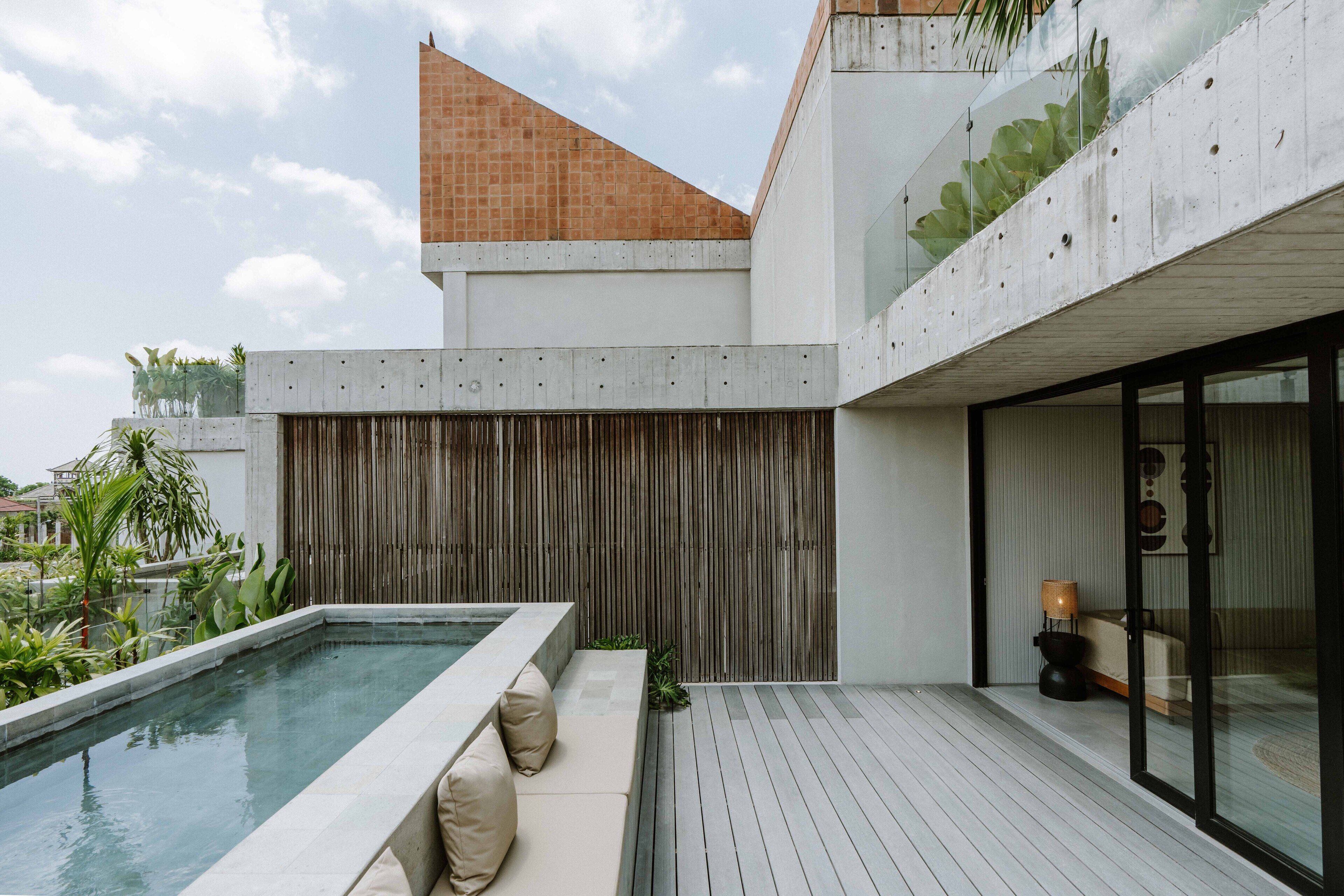 Premier Pool Suite Plus King | Private pool