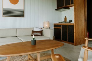 Premier Suite Plus Twin | Living room | 43-inch Smart TV with digital channels, Netflix, streaming services - The Komu Canggu Bali (Canggu)