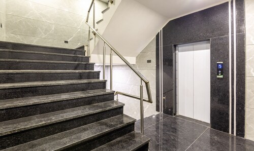 Treebo Royal Comfort