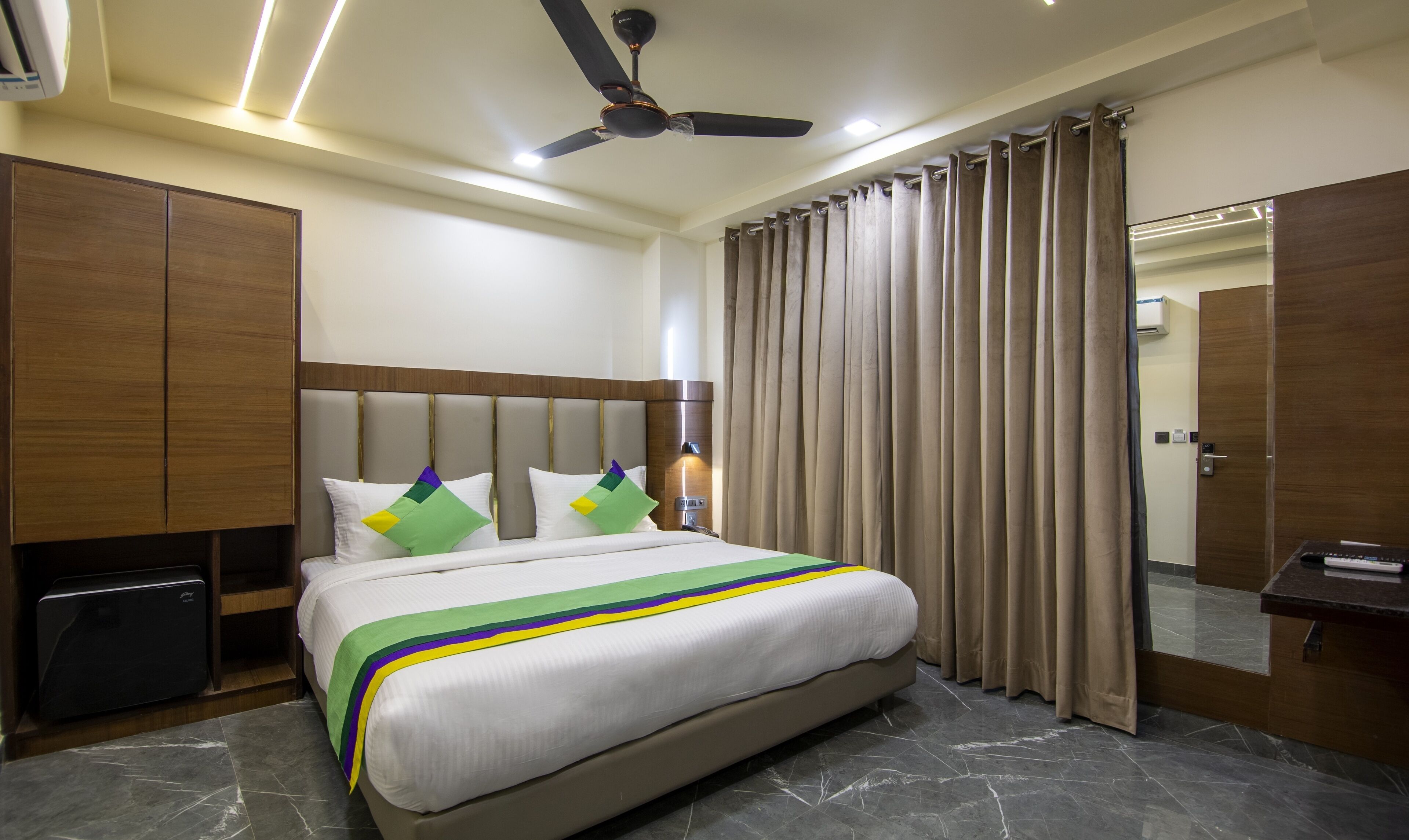 Photo - Treebo Royal Comfort