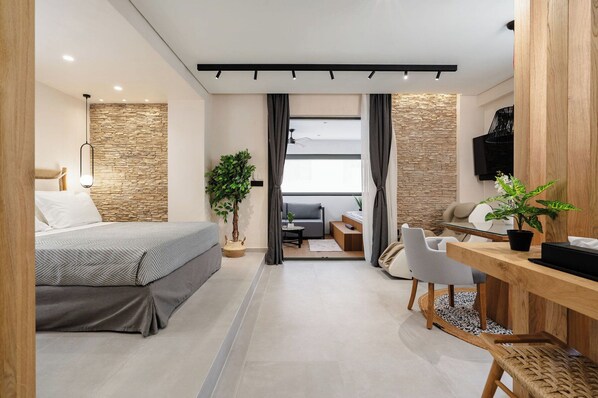 1 bedroom, iron/ironing board, WiFi, bed sheets - Honeymoon Well-Being Spa 1Br Suite Apart - Naxos (Naxos)