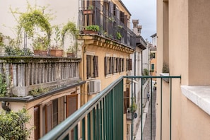 Property grounds - Vicolo Circolo@Castelvecchio (Verona)